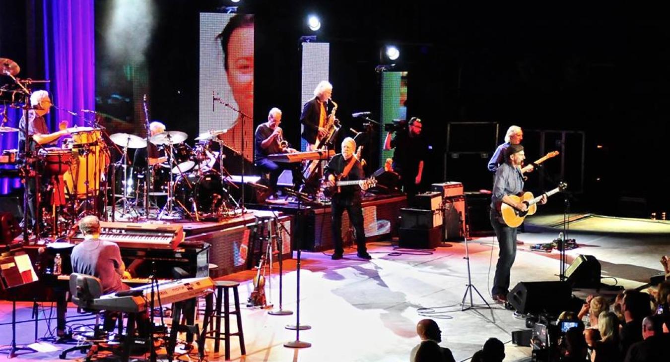 Luis with James Taylor Live